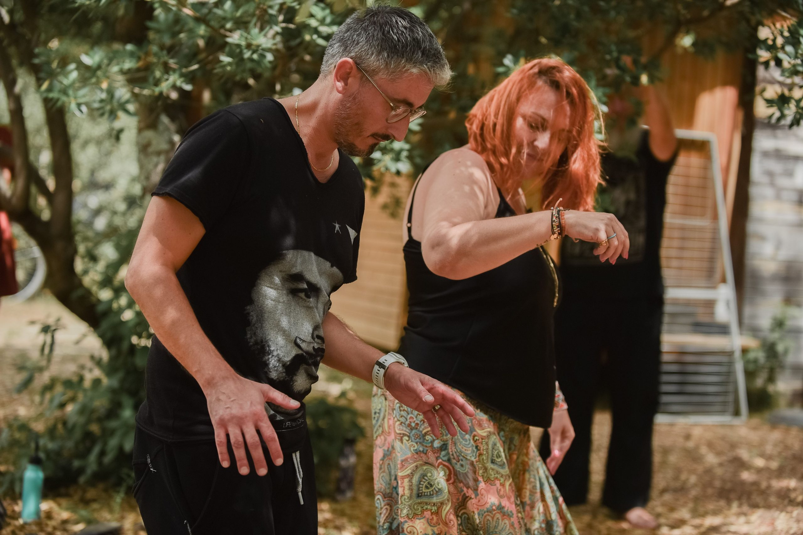 Session de danse intuitive pendant lors des retraites spirituelles en France