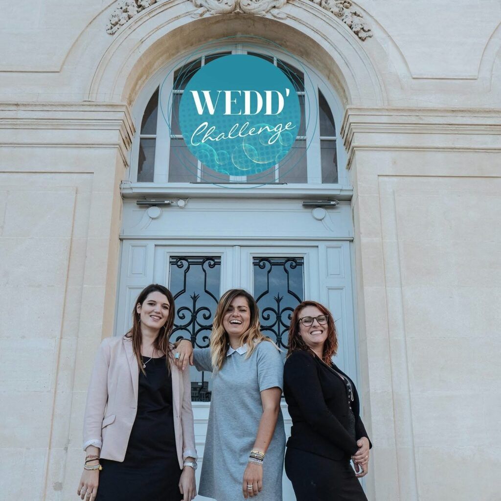 Entreprendre sans s’épuiser : ce que Manue-Rêva m’a appris de la réussite 7 Emmanuelle et son équipe devant le Palais du Pharo à Marseille lors du Wedd’ Challenge